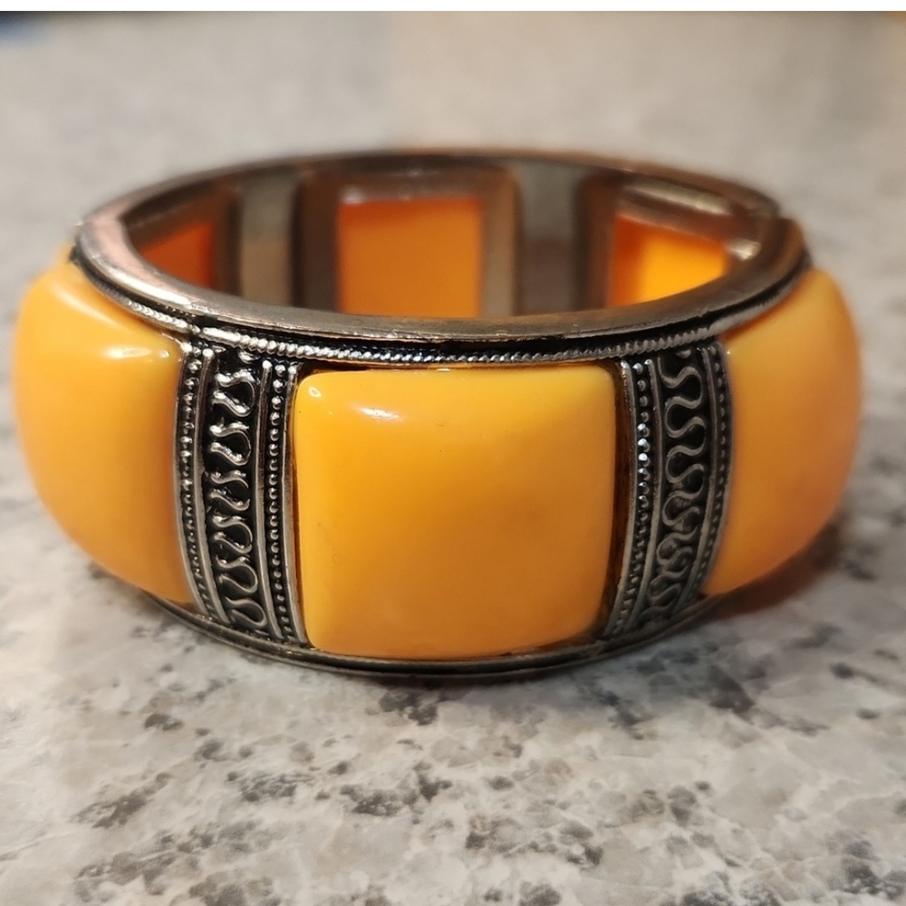 1970 Vintage Resin Bangle Hinge